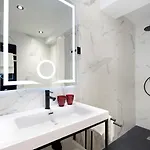 Ama Guest house 3*